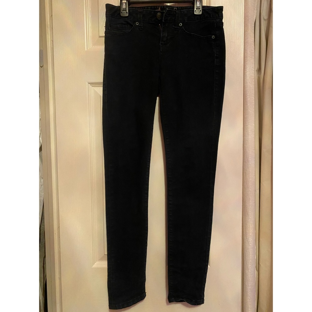 Black skinny jeans